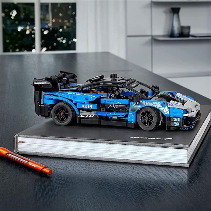 Lego%20Technic%20McLaren%20Senna%20GTR